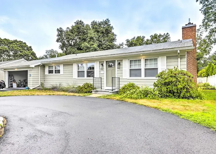 Charming Old Saybrook Cottage < 1 Mi To Beach