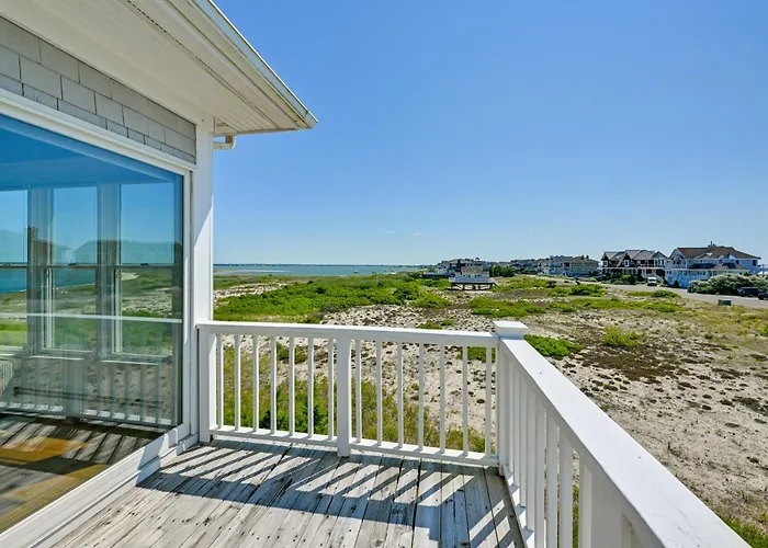 Waterfront Westhampton Haven: Private Beach