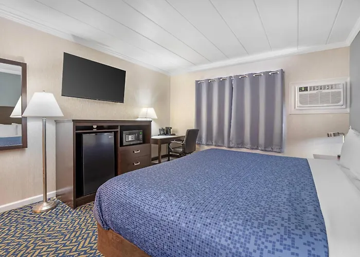 Econo Lodge Hicksville - Long Island